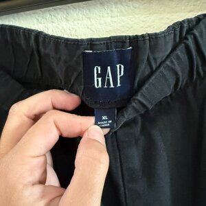 Gap XL Black Elastic Waist cargo pants